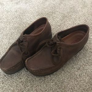 Brown leather Clark’s wallabies